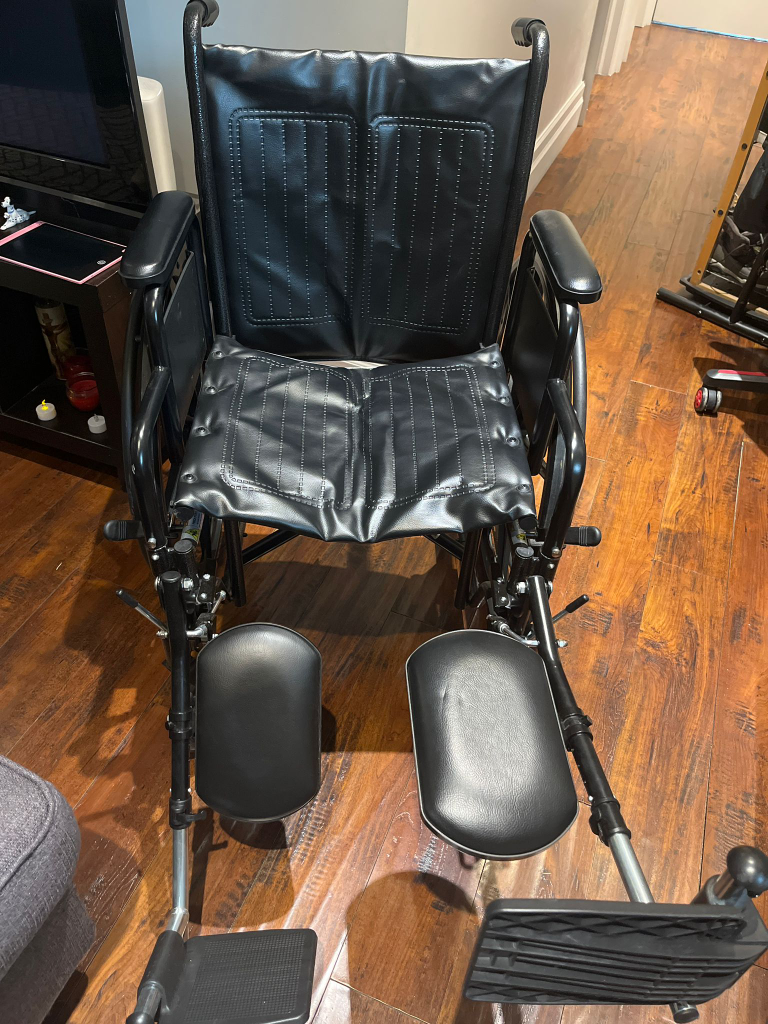 Drive Medical Black Wheelchair - photo 4