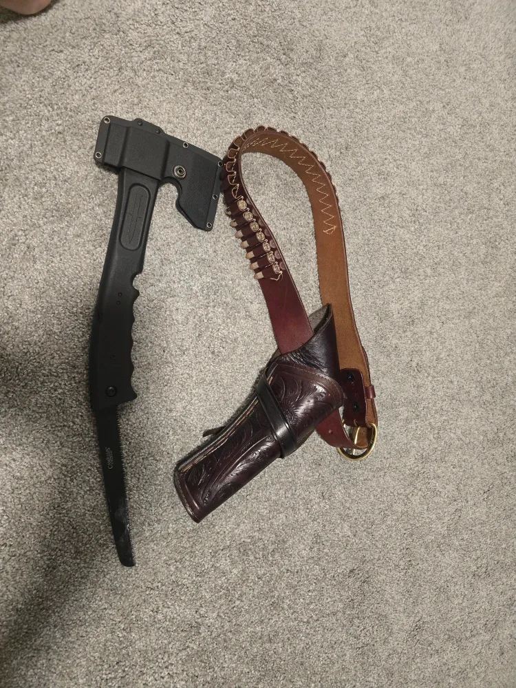 Holster for hand gun leather . image indicator(3)