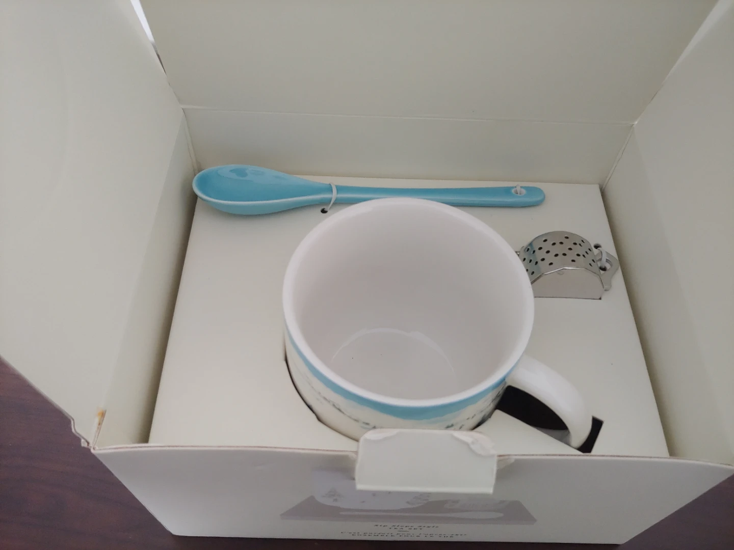 Indigo Ski Scene Tea Set - New in Box - photo 4