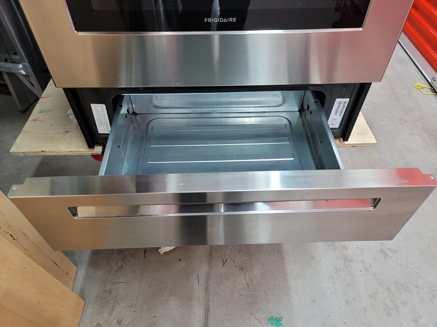 Frigidaire Stainless Steel Gas Range image indicator(8)