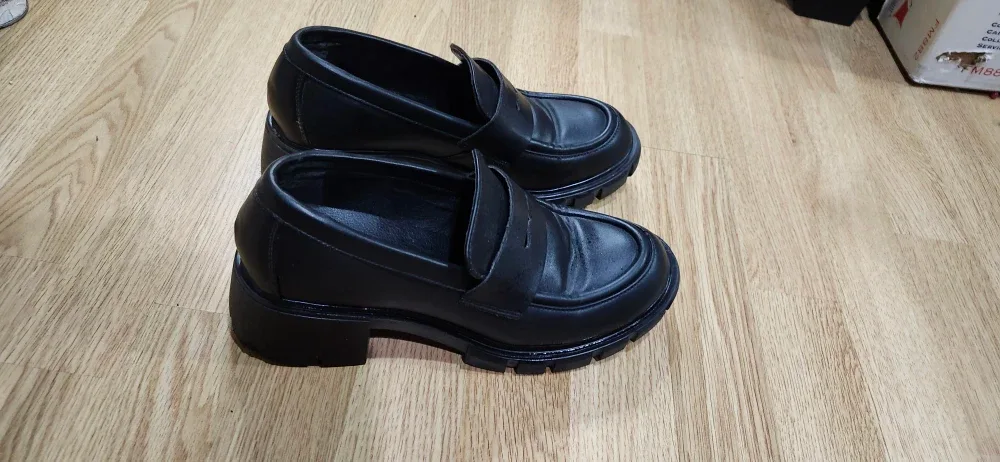 Steve Madden Black Loafer, Size 9 image indicator(3)