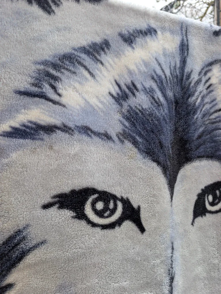 Fleece Throw Blanket image indicator(3)