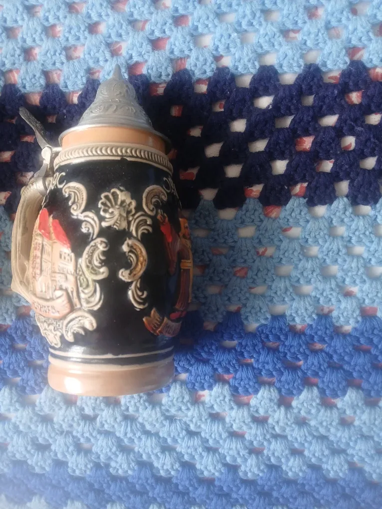 Vintage German Beer Stein with Lid image indicator(2)