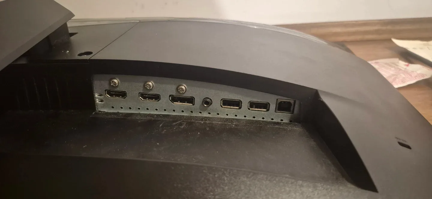 MSI Optix MAG271C True Gaming Monitor - New image indicator(7)