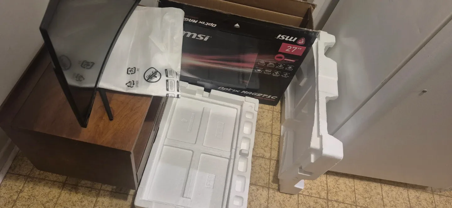 MSI Optix MAG271C True Gaming Monitor - New image indicator(8)