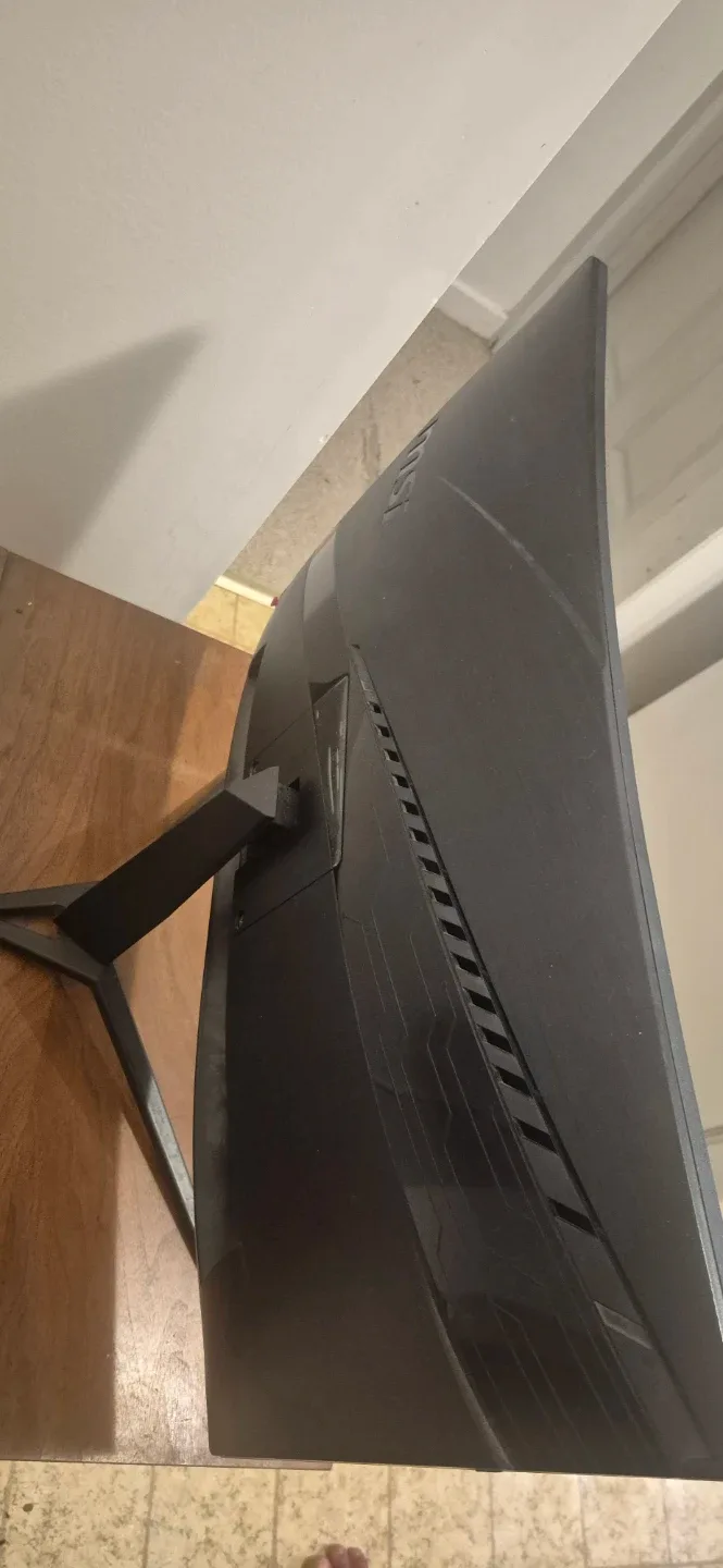 MSI Optix MAG271C True Gaming Monitor - New image indicator(10)