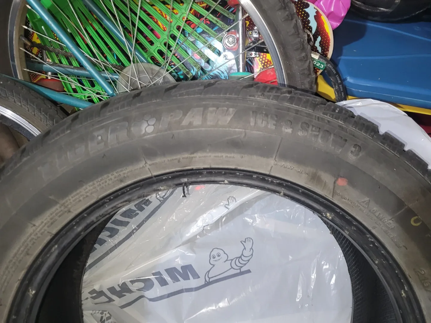 Tiger Paw Ice & Snow 3 Tire 215/60R17 image indicator(4)