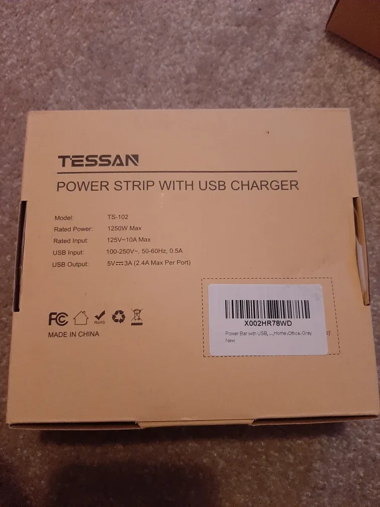 TESSAN Power Strip with USB Charger - New in Box image indicator(3)