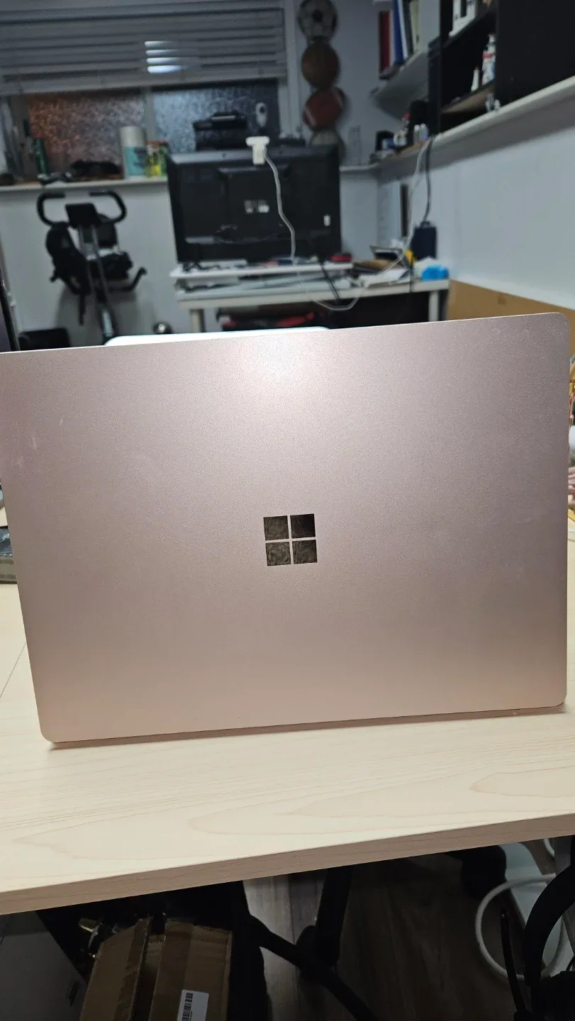 Surface Laptop 3 - 13.5", Sandstone (metal), i5, 8GB RAM, 256GB image indicator(3)