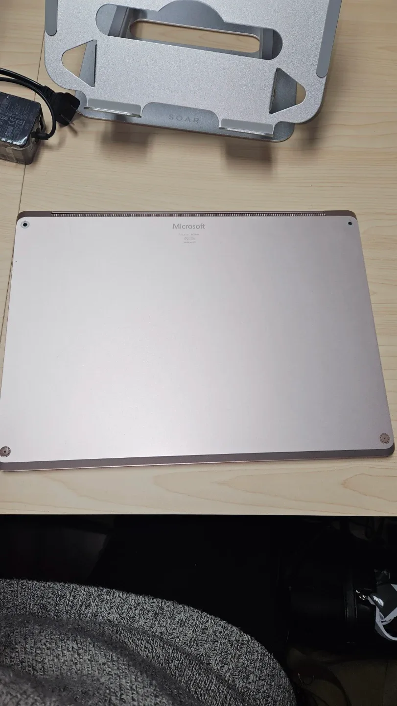 Surface Laptop 3 - 13.5", Sandstone (metal), i5, 8GB RAM, 256GB image indicator(4)