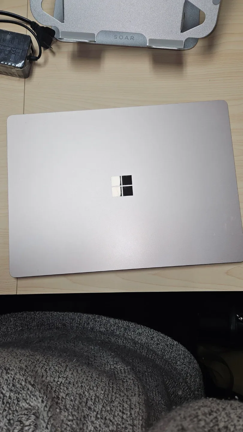 Surface Laptop 3 - 13.5", Sandstone (metal), i5, 8GB RAM, 256GB image indicator(5)