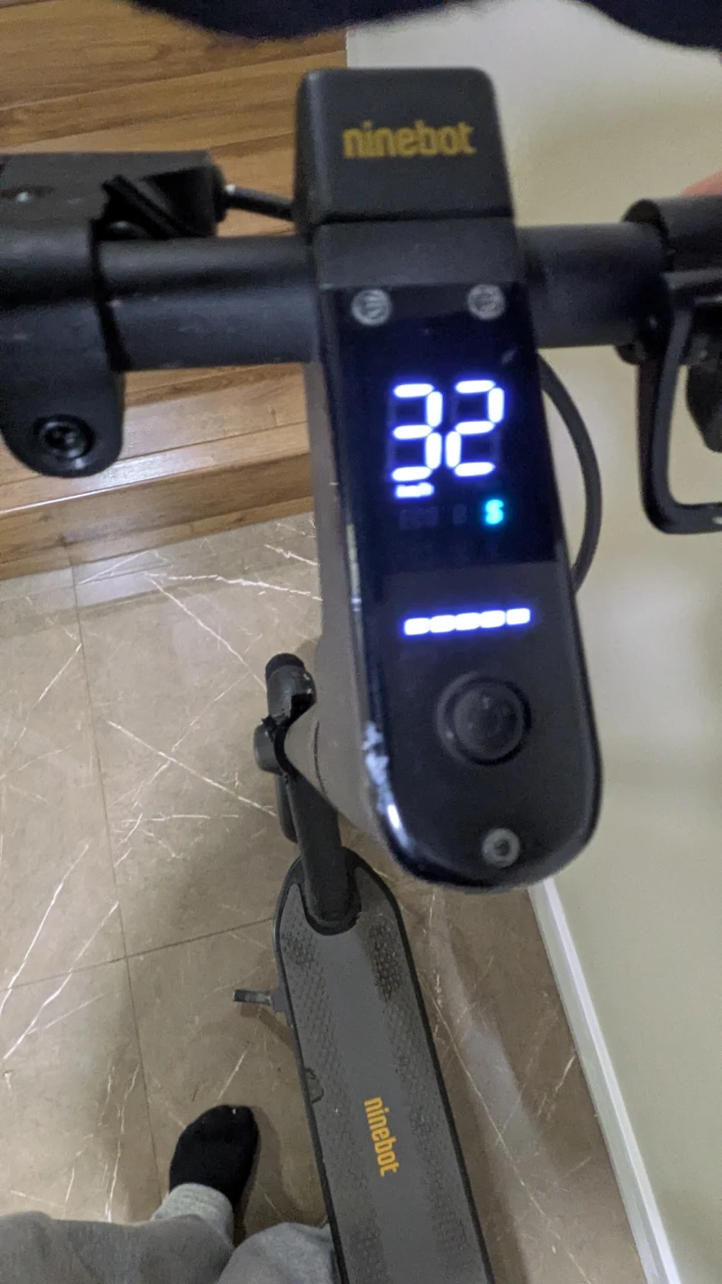 Segway Ninebot G30 send offers please(Retails $600+) - photo 4