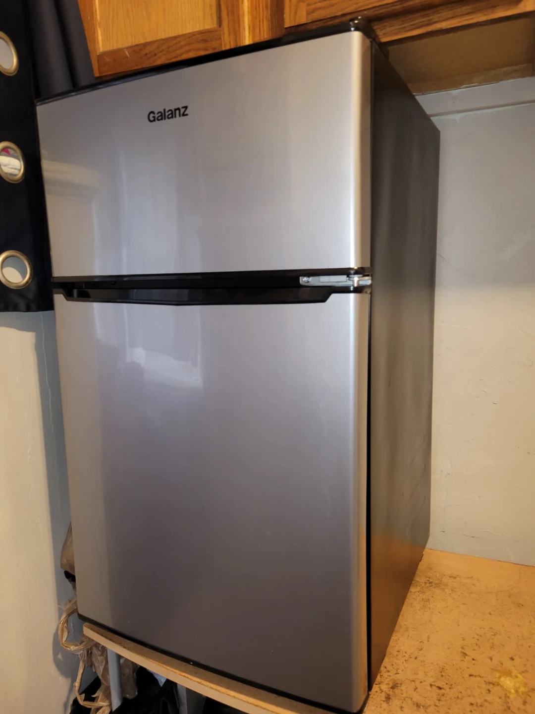 Galanz Two-Door Mini Fridge - photo 3
