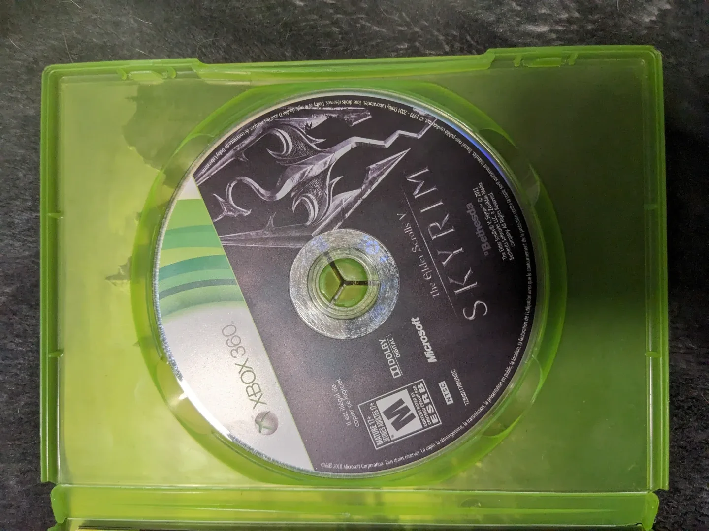 The Elder Scrolls V: Skyrim - Xbox 360 Game image indicator(2)