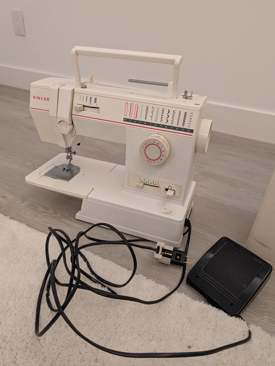 Singer 9020DV Sewing Machine