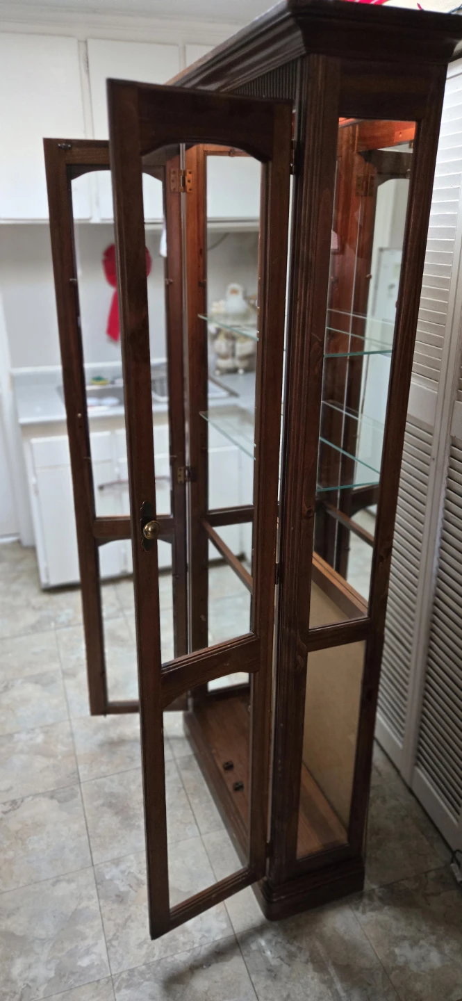 Vintage 1990's Curio Cabinet - photo 3