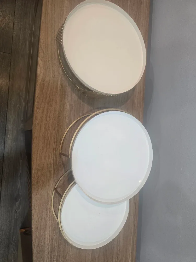 3-Tier White & Gold Serving Stands image indicator(2)