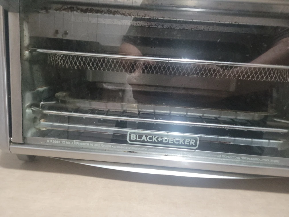 Black+Decker Toaster Oven Air Fryer Combo - photo 2