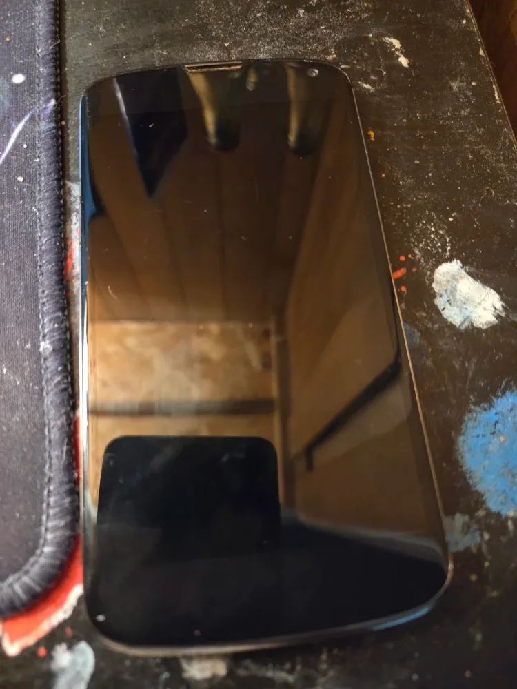 LG Nexus 4 Cellphone image indicator(2)