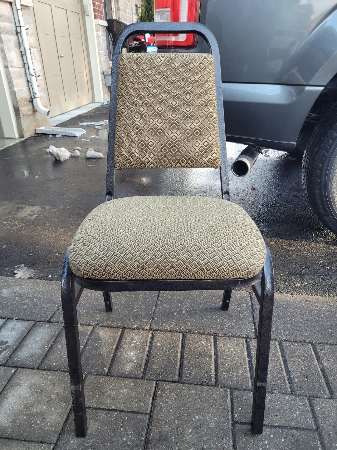 Stackable Banquet Chairs 13 total $10 each