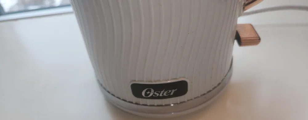 Oster Electric Kettle - White & Rose Gold image indicator(2)