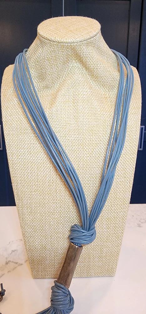 Vintage Blue Leather Tassel Necklace - photo 2