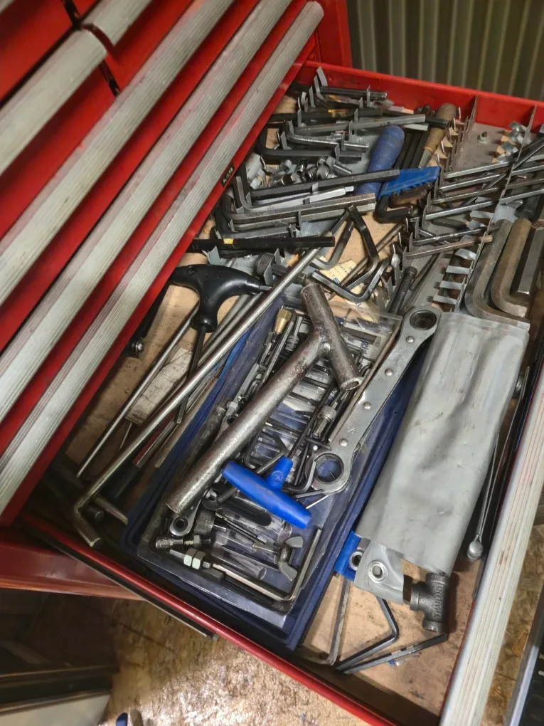 Beach Red Tool Chest with Tools image indicator(6)