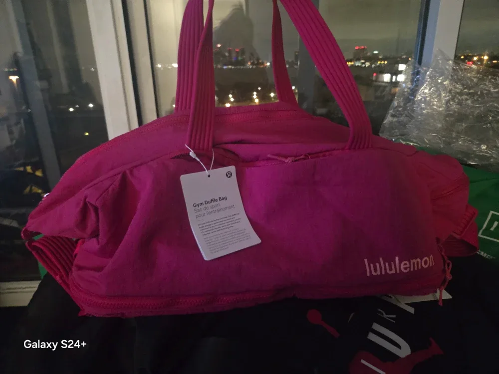 Lululemon Gym Duffel Bag - Pink image indicator(2)