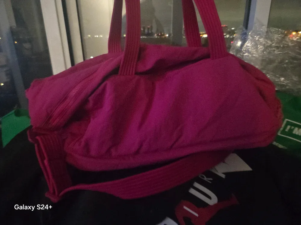 Lululemon Gym Duffel Bag - Pink image indicator(4)
