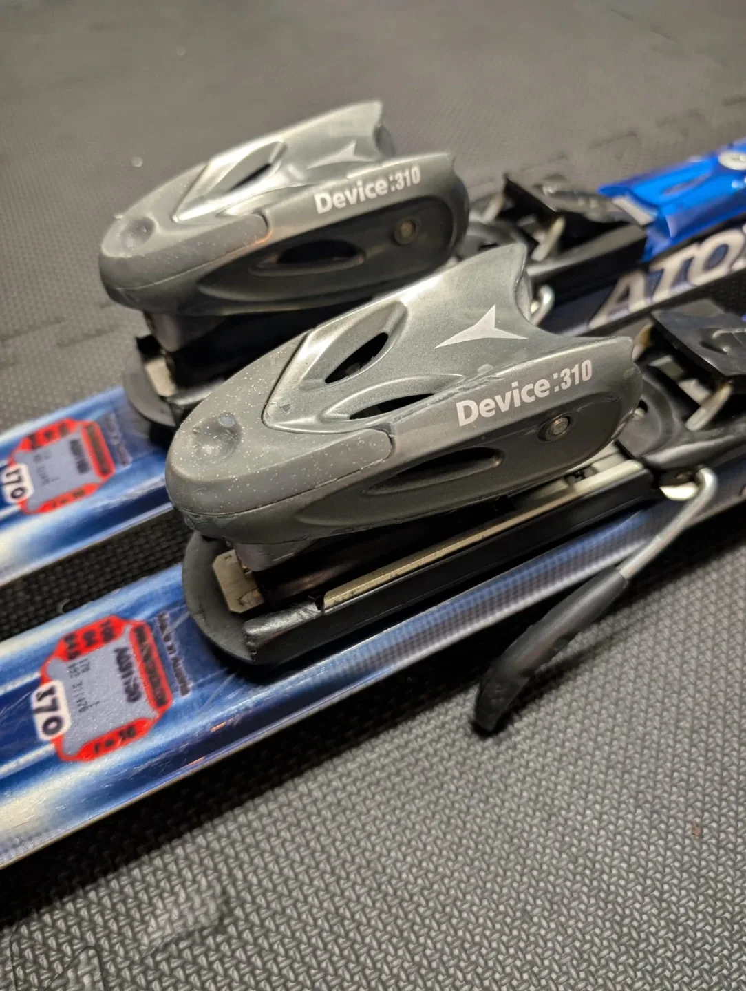 170cm Atomic Downhill skis image indicator(7)