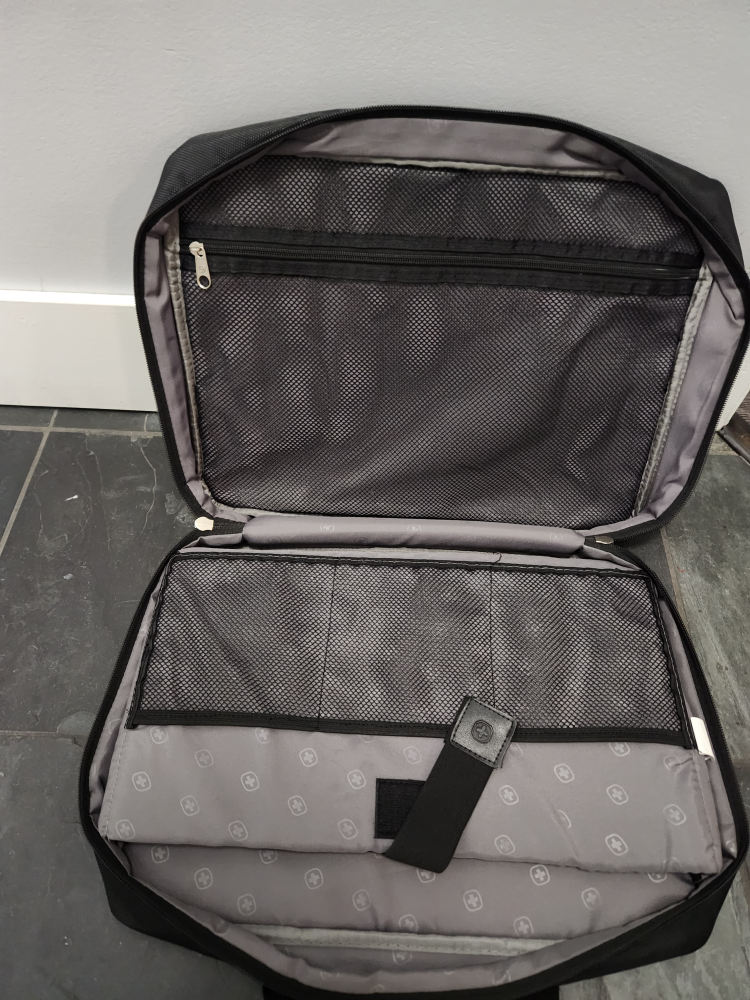 SwissGear Black Laptop Bag - photo 2
