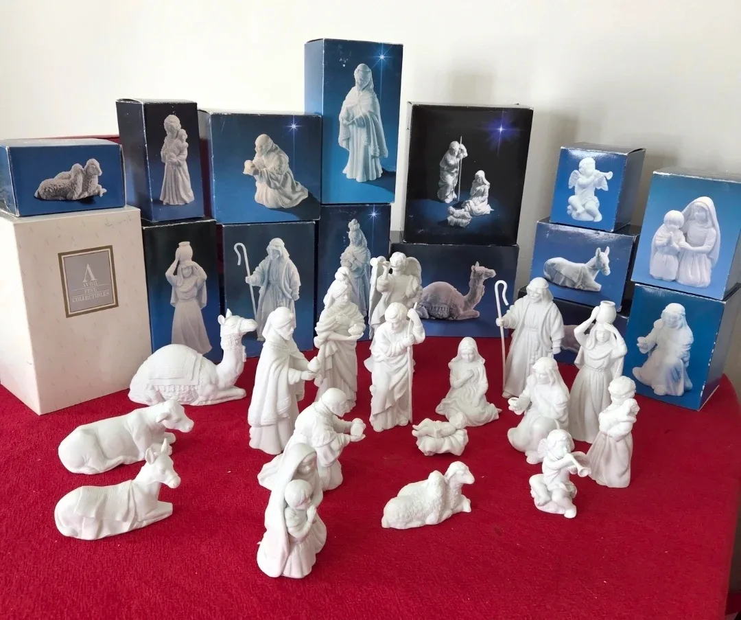 Avon Fine Collectibles Nativity Set