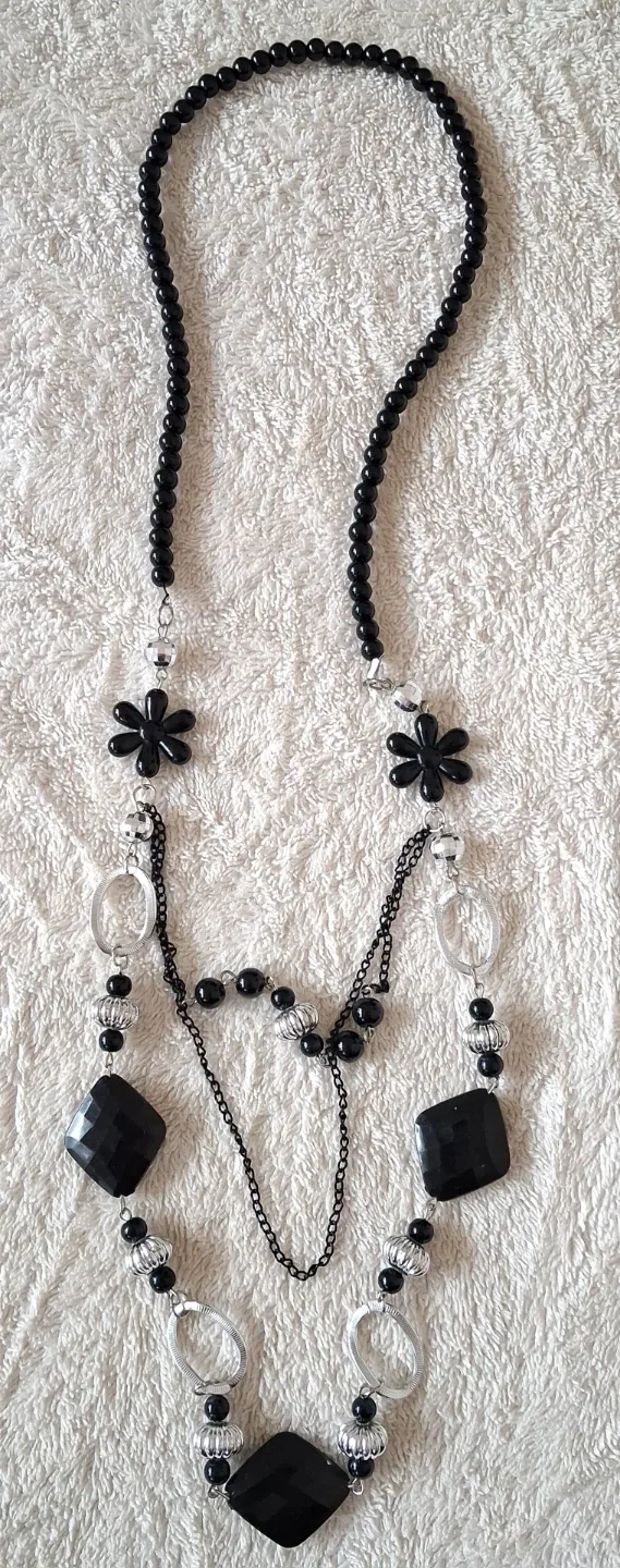 Assorted Beaded Necklaces - Bundle image indicator(2)