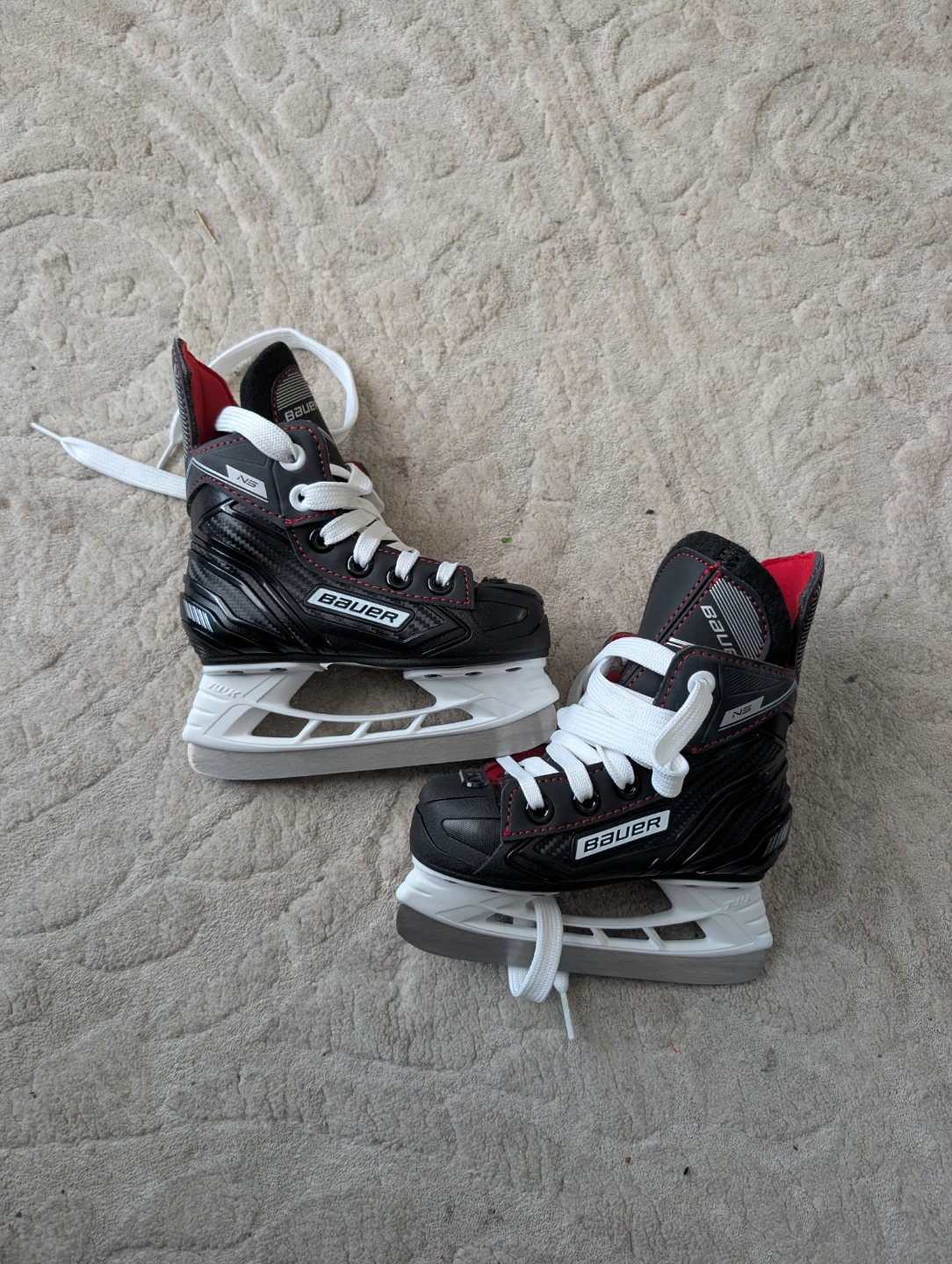 Bauer Lil Champ Youth Ice Skates - Size Y7