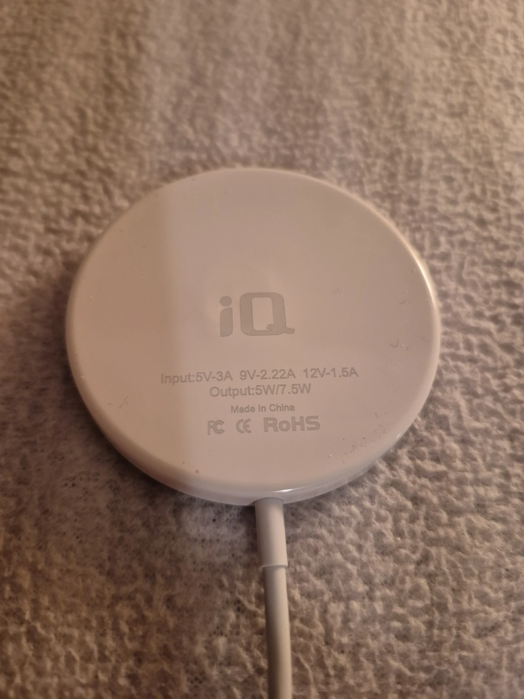 iQ MagSafe Compatible Wireless Charger - New - photo 2
