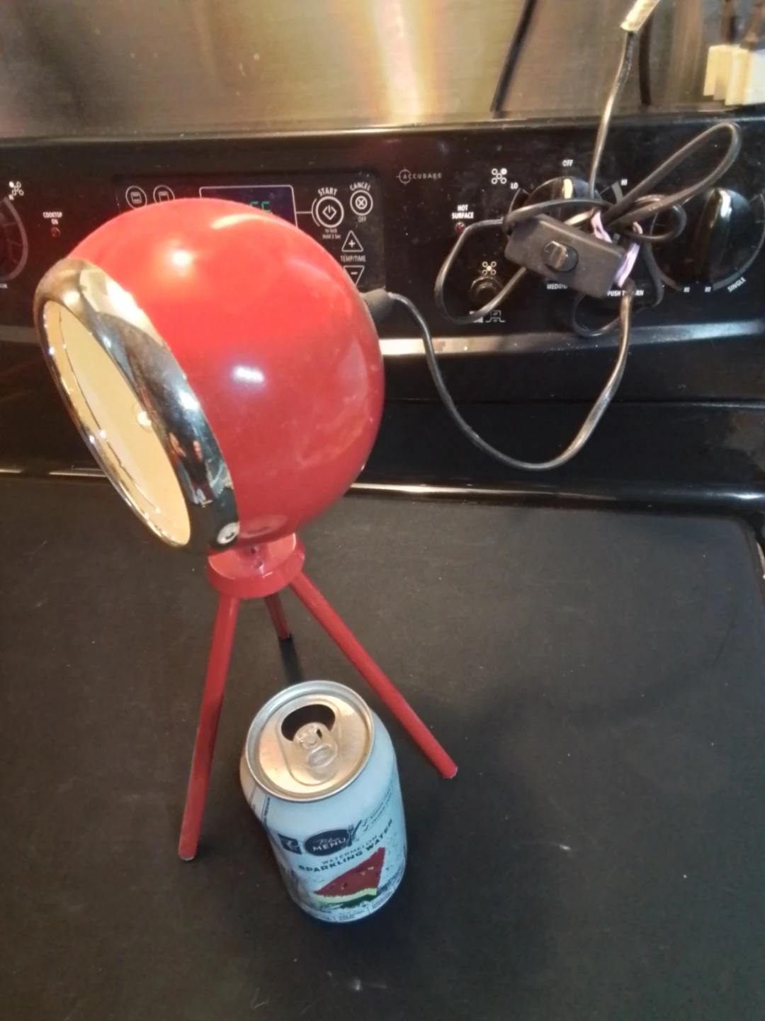 Red Ball Tripod Lamp - photo 4