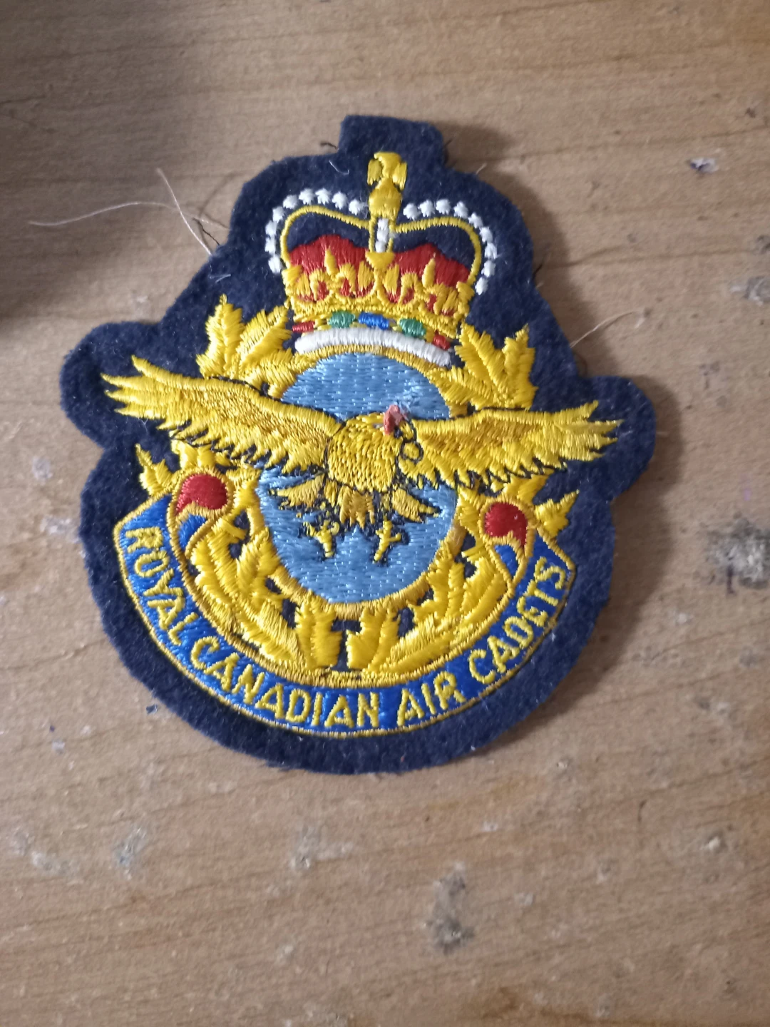 ROYAL CANADIAN AIR CADETS BADGE - photo 3