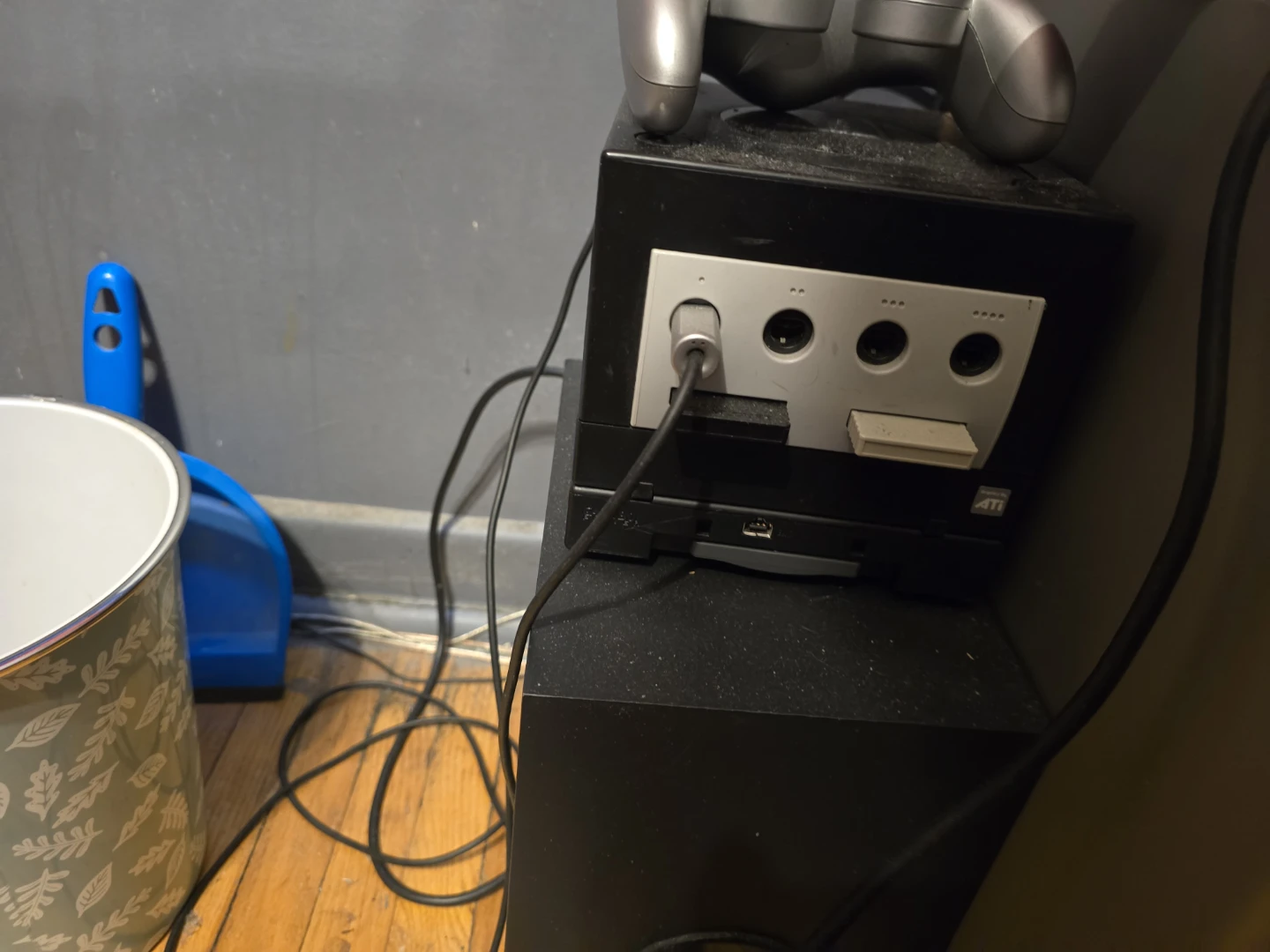 Soft Modded adequately gamecube with Gameboy advance adapter - photo 2