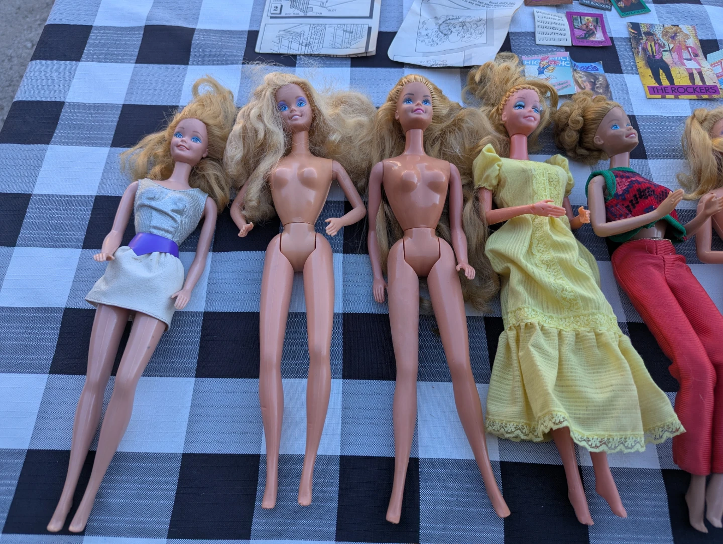 Vintage Barbie & Ken Doll Lot - photo 2