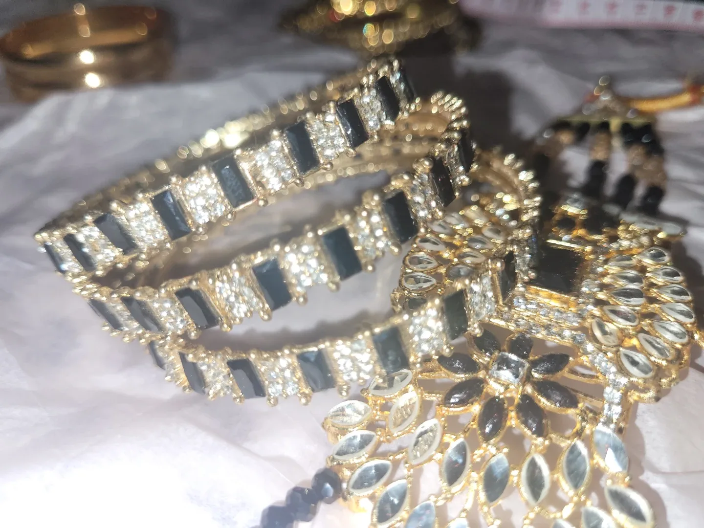 Necklace and Bangle Set - Gold and Black image indicator(4)