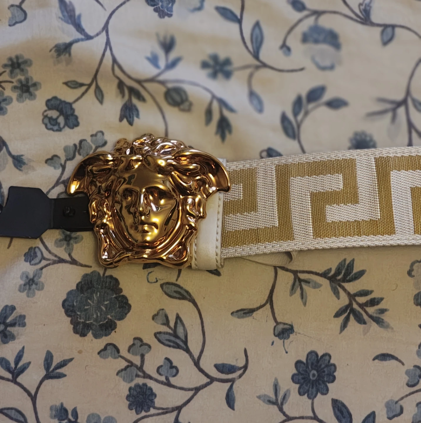 2 Versace belts Beige/Gold and Navy/Grey, Size 75 - photo 2