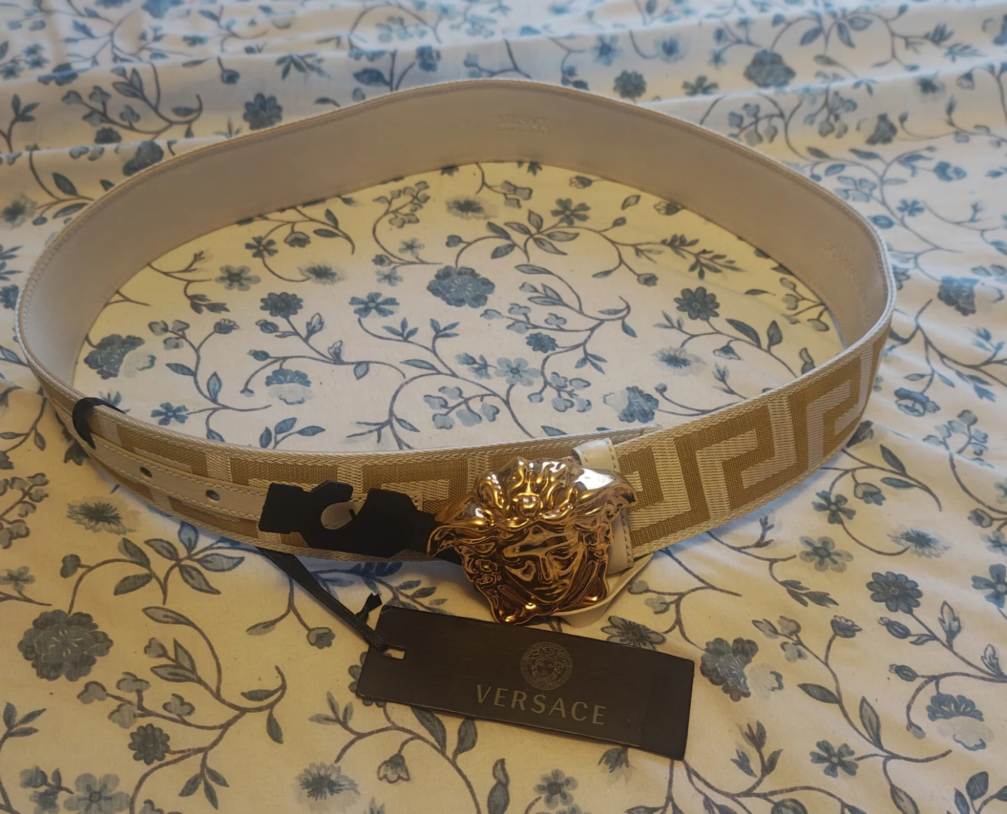 2 Versace belts Beige/Gold and Navy/Grey, Size 75 - photo 5