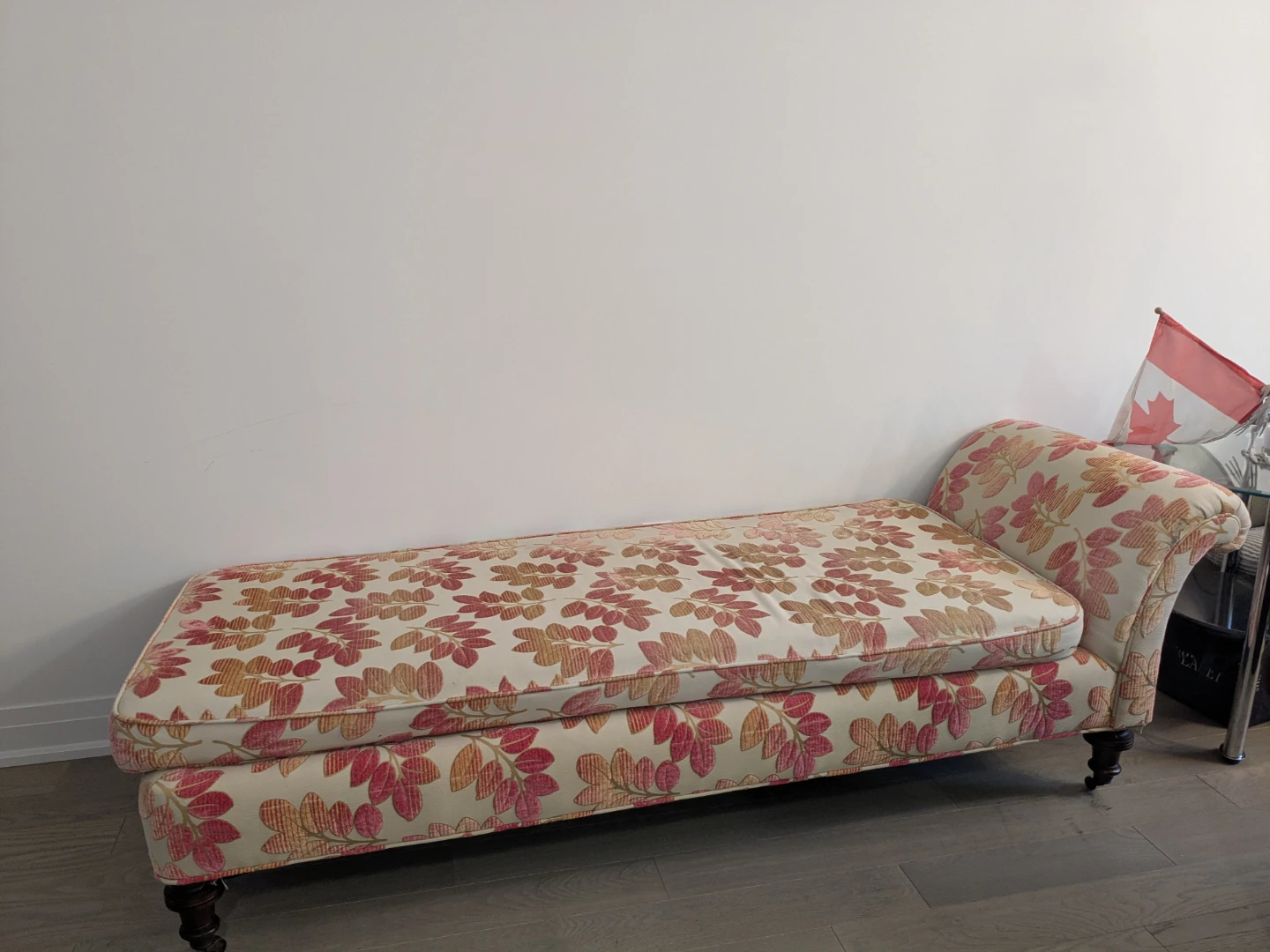 Floral Chaise Lounge sofa