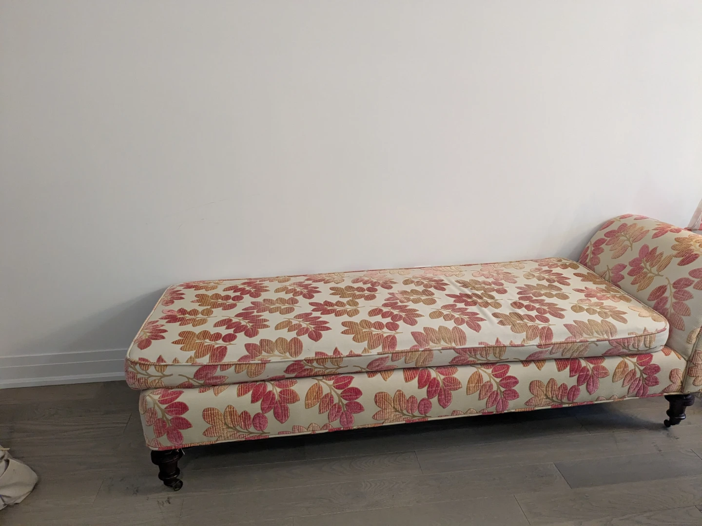 Floral Chaise Lounge sofa - photo 2