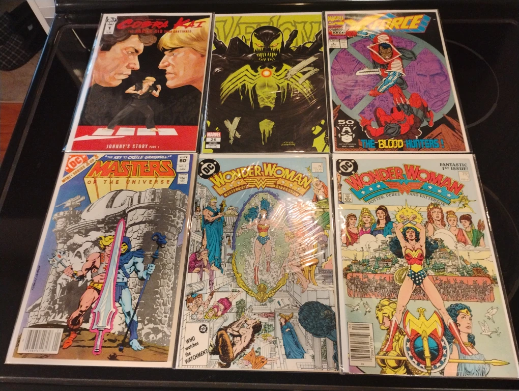 Comic book lot