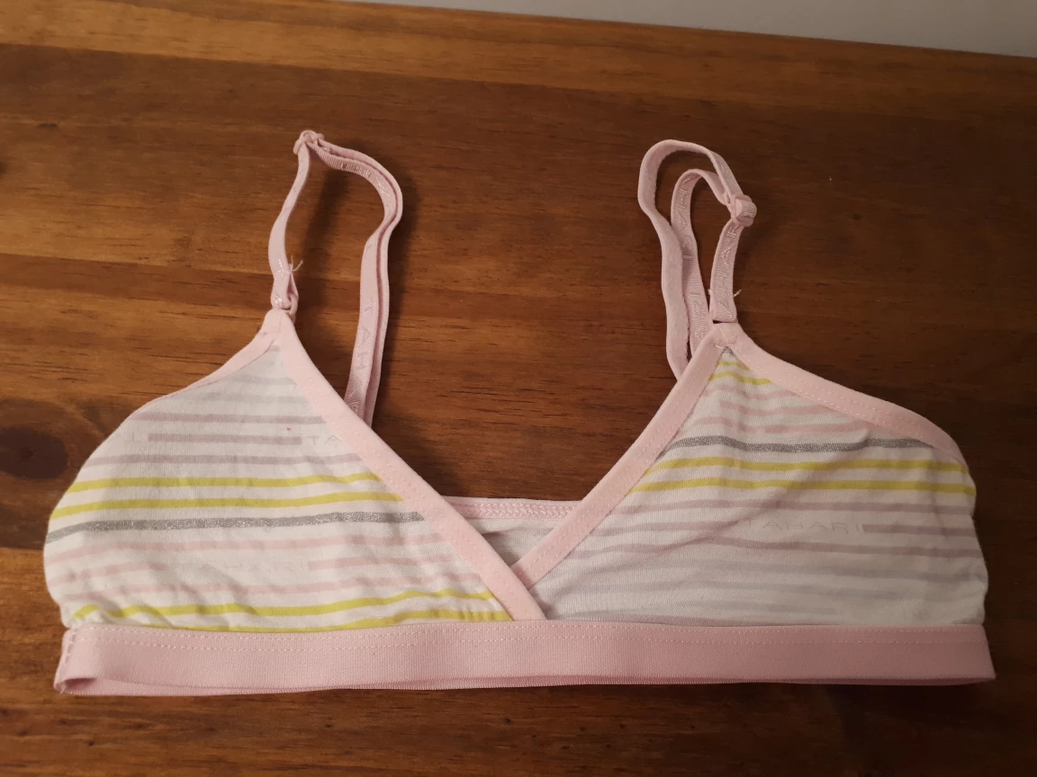 NWOT. Girls' Training Bras - Size 10/12 - photo 4