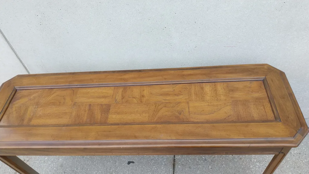 Traditional Wooden Console Table image indicator(3)