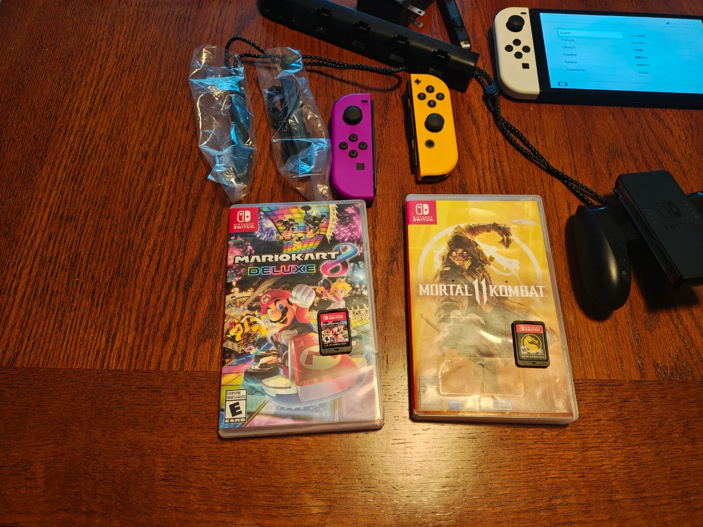 Nintendo Switch OLED Model with Games image indicator(4)