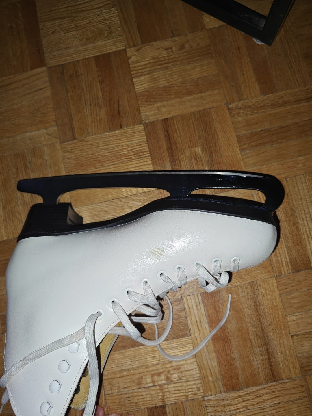 Risport Etoile Ice Skates - Size 44 - photo 4