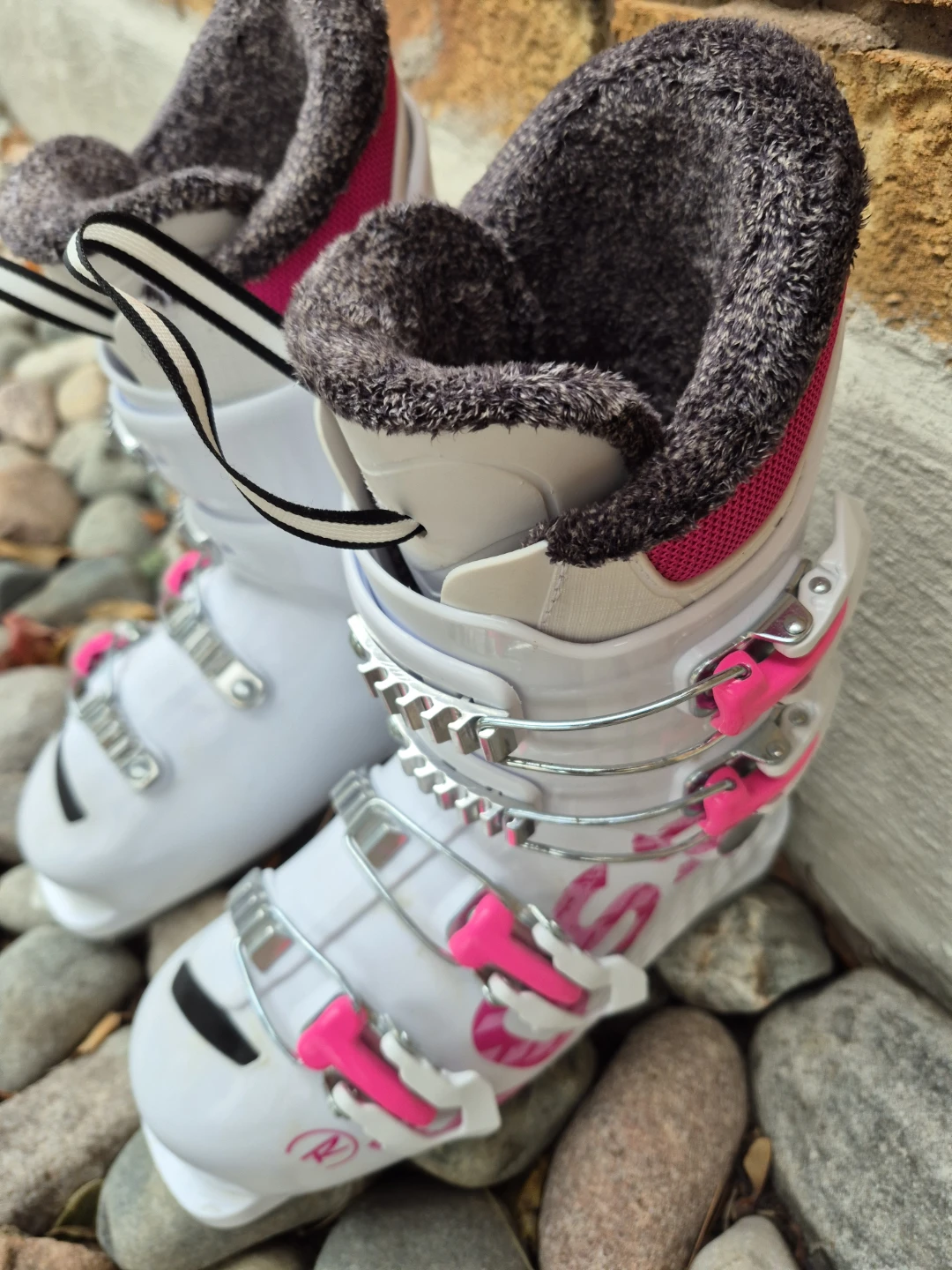Rossignol Ski Boots - White & Pink - Size 225/265mm. Like *NEW* - photo 3